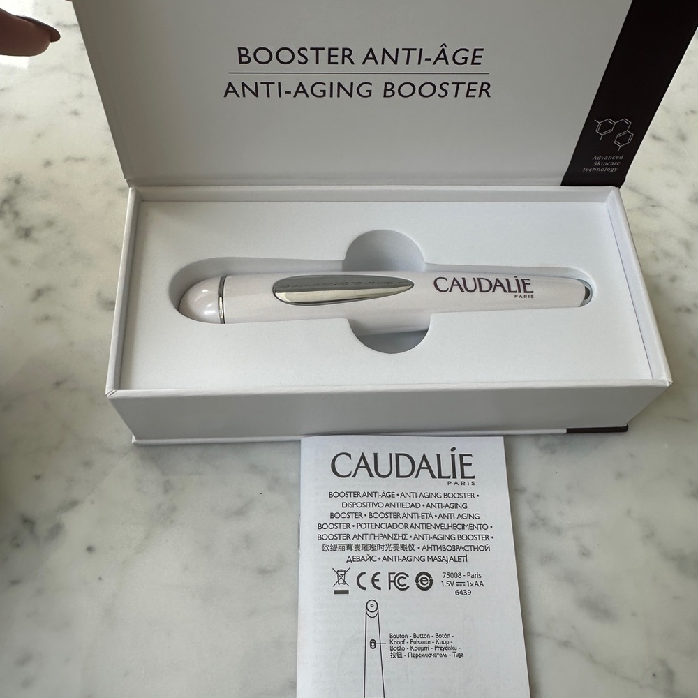 NEW Caudalie anti aging face and eye massager tool